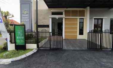 Rumah Baru Minimalis Lokasi Strategis di Timur Surabaya