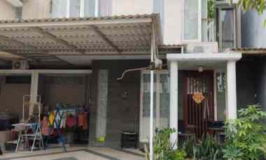 dijual rumah greenlake type fontana citraland surabaya