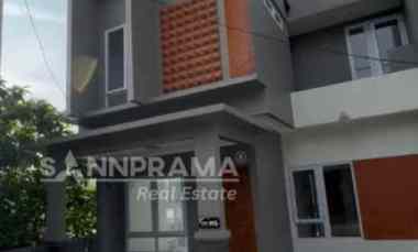 Rumah 2 Lantai Murah Siap Huni Lokasi Strategis Dilimo,Depok