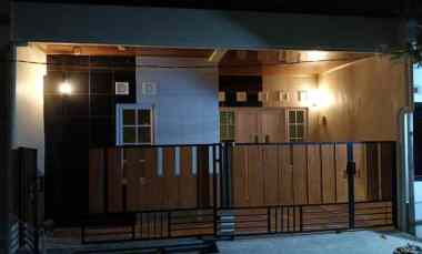 Dijual Rumah Habis Renovasi di Sinar Waluyo Semarang