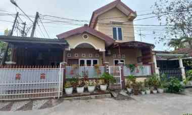 Rumah Cantik Hook 2 Lantai Banting Harga di Harapan Indah 1