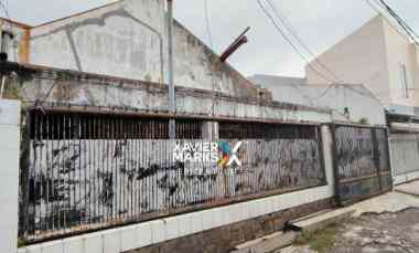 Dijual Rumah Hitung Tanah di Karangempat Tambaksari