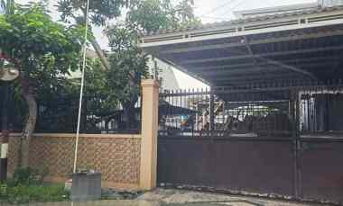 Dijual Rumah Hitung Tanah di Manyar Indah