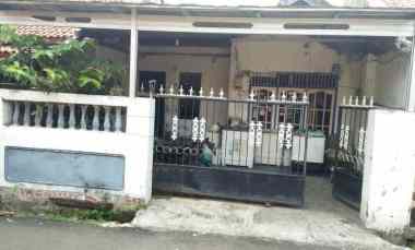 Dijual Rumah Hitung Tanah Lokasi di Patal Pondok Serut