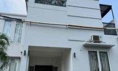 dijual rumah hook full furnished cibubur country