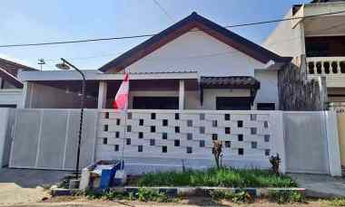 Rumah Full Renovasi di Perumahan Tunjungsekar Lowokwaru Malang