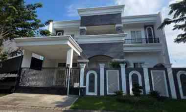 Rumah Pakuwon Indah Imperial Golf Siap Huni Full Furnish Pool Kpr