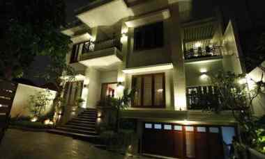 Rumah Dijual di jl menteng atas