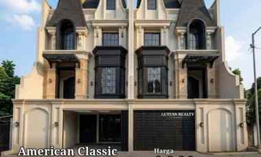 Rumah American Classic Jagakarsa Mewah dalam Komplek Private Pool