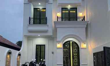 Dijual Rumah American Classic di Jagakarsa, Jakarta Selatan