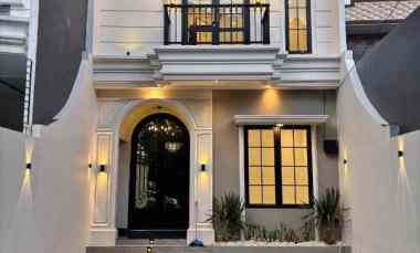 Dijual Rumah Modern Classic Lokasi Strategis di Jagakarsa-Jakarta Sela