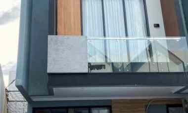 Rumah 2Lt dengan Private Pool Harga Murah Bisa KPR di Jagakarsa Jaksel