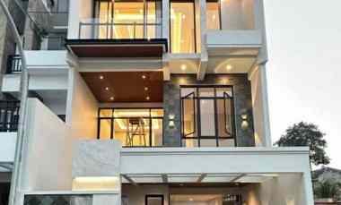 Townhouse 4 Floor Kolam Renang Pribadi at Jakarta Selatan