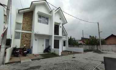 Rumah 1.5 Lantai dekat Toll Jatiasih, LRT Cikunir, Grand Galaxy