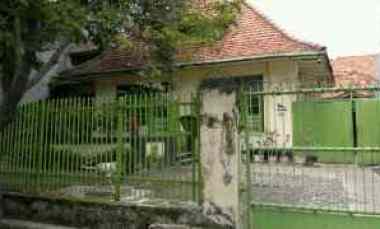 Rumah Strategis Nol Jalan Jaksa Agung Suprapto Surabaya Pusat