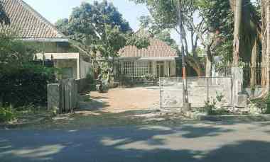 Rumah Belanda Hitung Tanah untuk Komersial di jl. Aceh Bandung