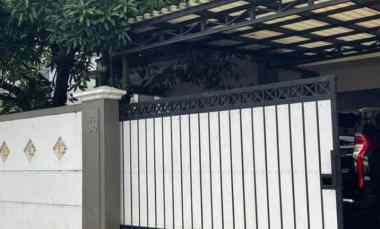Dijual Rumah Mewah dengan Private Pool di Mampang Jakarta Selatan