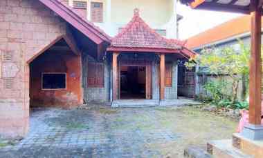 dijual rumah jalan bikini teuku umar