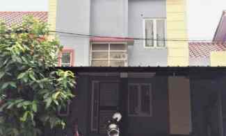 Dijual Rumah Strategis dalam Cluster Jalan Bintara Raya Bekasi Barat