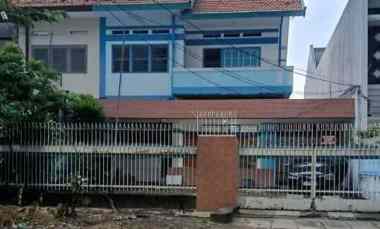 Rumah Pusat Kota Strategis dekat RS Darmo, Taman Bungkul, Diponegoro