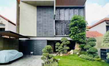 dijual rumah jalan crystal golf citraland