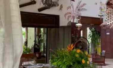 Dijual 8304 m2 Rumah Resto Kota Depok Jawa Barat - jl. Curug Agung