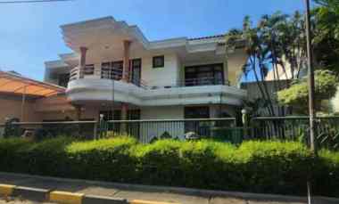 dijual rumah jalan darmo harapan