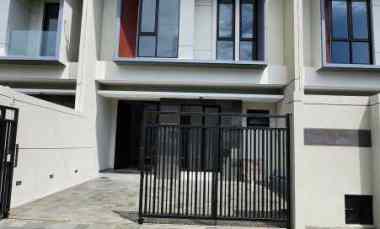 Dijual Rumah Baru Darmo Permai Selatan Surabaya dekat Citraland, Pakuw