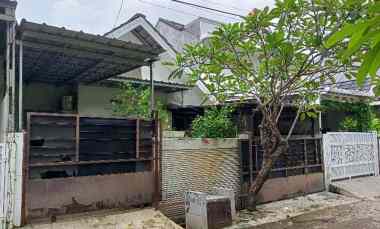 Rumah Dijual di Jalan Flamboyan Adiraga