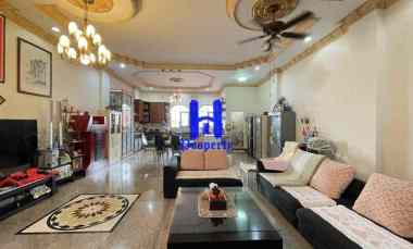 dijual rumah jalan gatot subroto