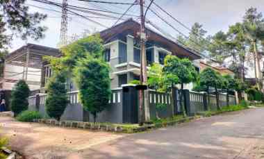 Rumah Gegerkalong Mewah Hook Siap Huni Lokasi Strategis