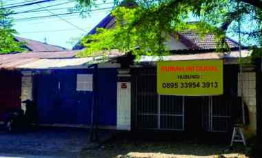 Dijual Rumah dengan Furniture Bagus untuk Usaha, Poros Jalan Besar