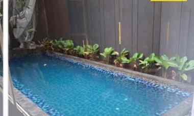 Private Pool Rumah Graha Family Surabaya Full Furnish dekat Citraland