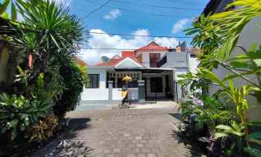 Rumah di jl Gn Soputan dekat Kunti Seminyak Gn Salak Kerobokan