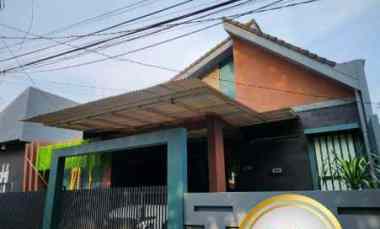 Dijual Rumah dan 2 Tempat Usaha Traffic Ramai di Jalan Jatibening Raya