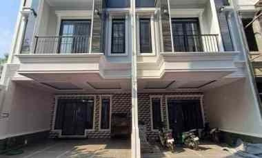 Dijual Rumagh Murah 3 Lantai Siap Huni di Ciganjur Jagakarsa