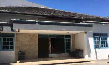 Rumah Dijual di Jalan Kawi dekat Petemon