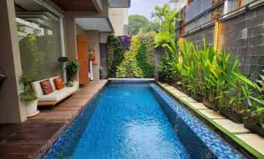 Kemang Modern House 200/436m - Survey Hari ini Dapat Harga Khusus