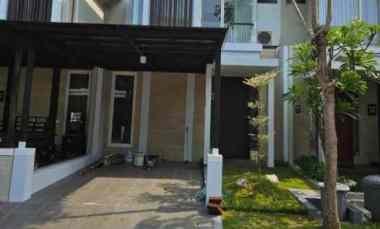 Spesial 6 Kamar Tidur Dijual Rumah North West Park Citraland Surabaya