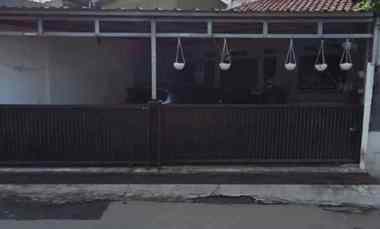 Rumah 4 Kamar Tidur 3 Kamar Mandi Carport di Sayap jl. Dalem Kaum Bdg
