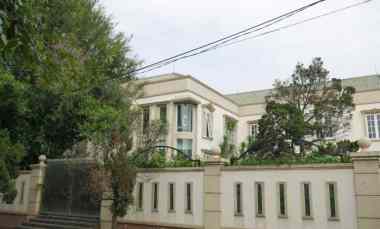 Dijual Rumah di Jalan Permata Indah, Lippo Karawaci, Tangerang