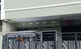 Dijual Rumah 3 Lantai Strategis Akses Mobil di Jakarta Utara