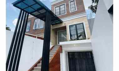 Rumah Baru di Komplek Bintaro Jakarta Selatan.nempel Pondok Indah