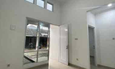 dijual rumah jalan raya cipayung kota depok