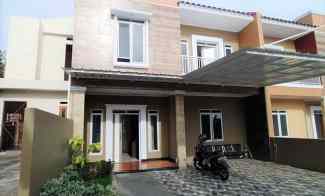 Rumah Baru 2 lantai Siap Huni dalam Mini Cluster di Tanah Baru Depok