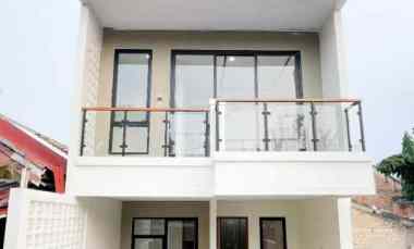 Rumah Baru Rooftop di Jakarta Selatan.dekat Pusat Bisnis Cilandak