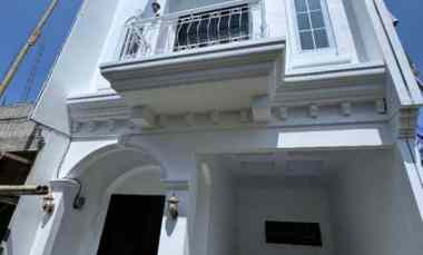 Rumah Baru Ready di Jakarta Selatan.dekat Pusat Bisnis Perkantoran