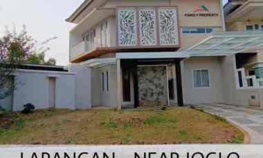 Rumah Dijual di Jalan Raya komplek Larangan joglo. dkt Halte Busway