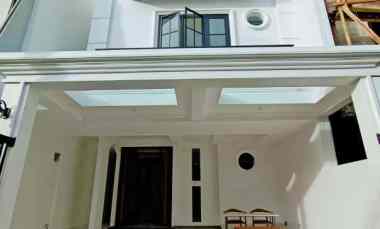 Rumah Baru dalam Komplek Cinere.hanya 3 Kilo meter MRT Lebak Bulus