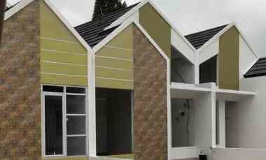 Rumah Dijual di Jalan raya leuwinanggung cibubur